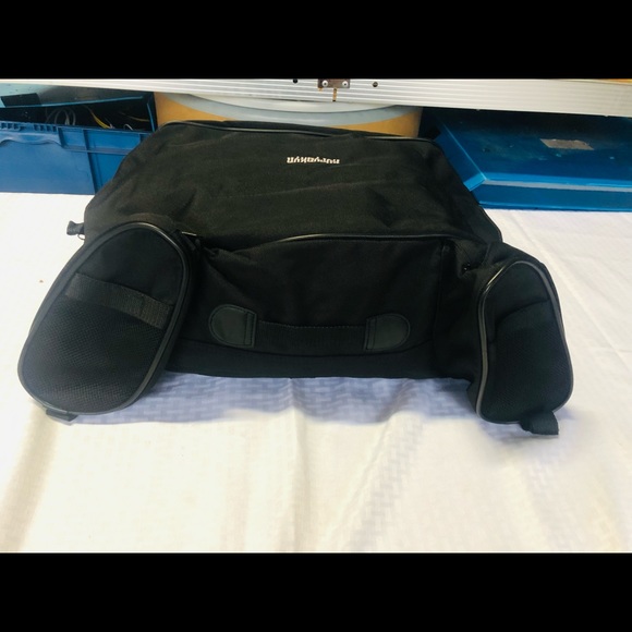 KURYAKYN Hitchhiker Black Luggage Trunk Rack Bag For Your Motorcycle - Picture 5 of 11